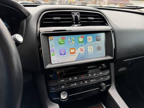 2017 Jaguar F-PACE 35t Prestige