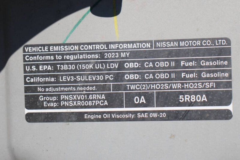 2023 Nissan Kicks SR