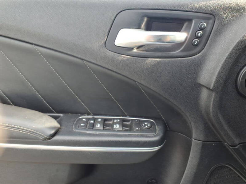 2016 Dodge Charger SXT