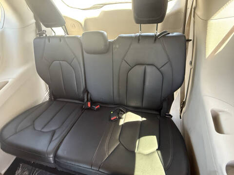 2017 Chrysler Pacifica Touring Plus