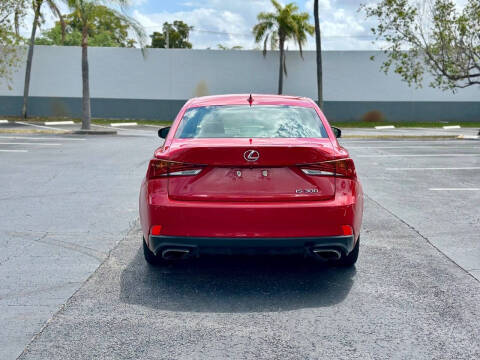 2018 Lexus IS 300