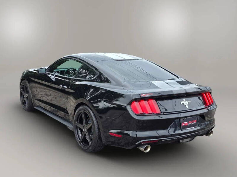 2017 Ford Mustang V6