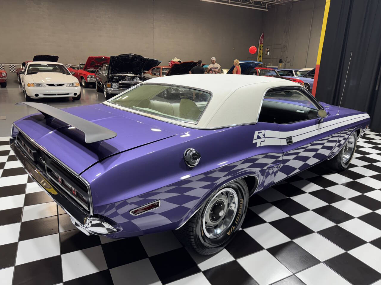 1971 Dodge Challenger 14