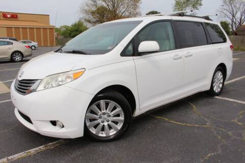 2014 Toyota Sienna for sale at Drive Now Auto Sales in Norfolk VA