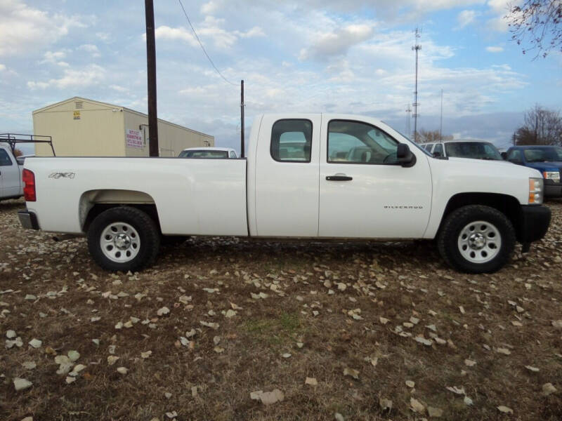 2010 Chevrolet Silverado 1500 for sale at AUTO FLEET REMARKETING, INC. in Van Alstyne TX