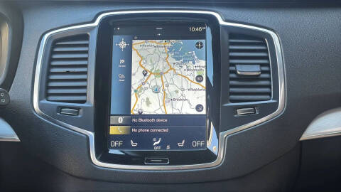 2017 Volvo XC90 T6 Momentum