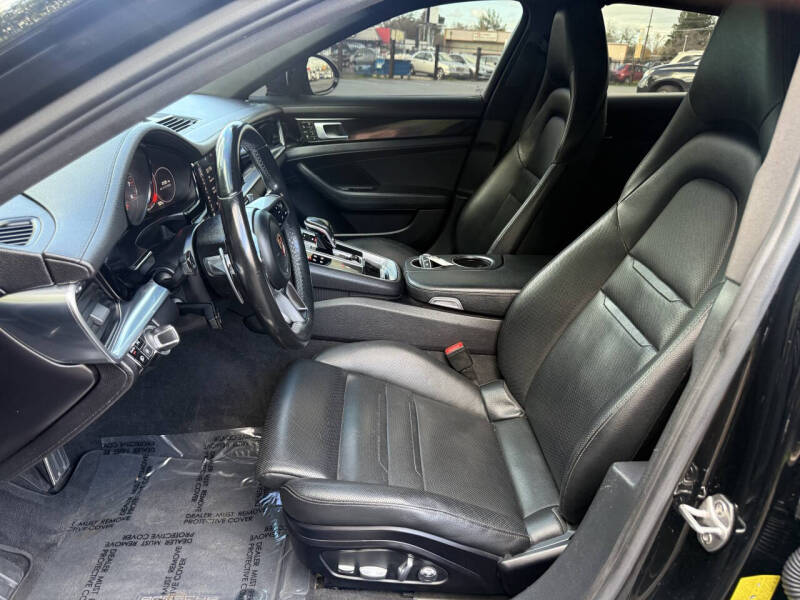 2017 Porsche Panamera 4S