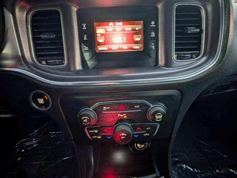 2015 Dodge Charger SE