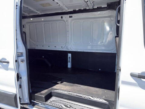 2024 Ford Transit 250