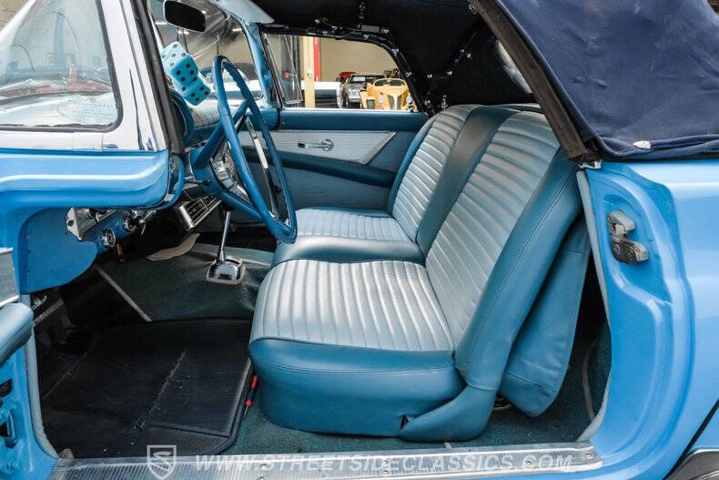 1957 Ford Thunderbird