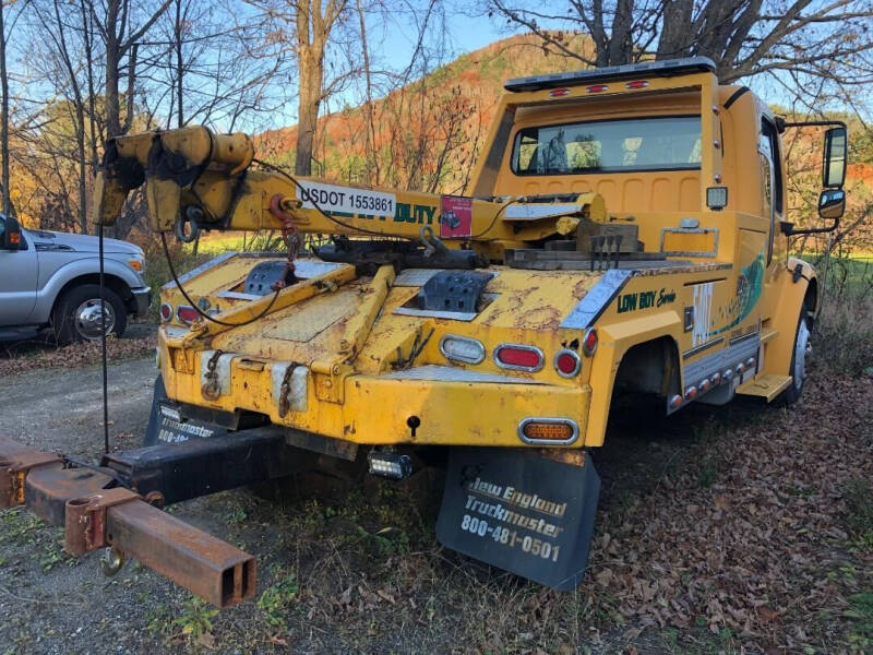 2006 Freightliner M2 106