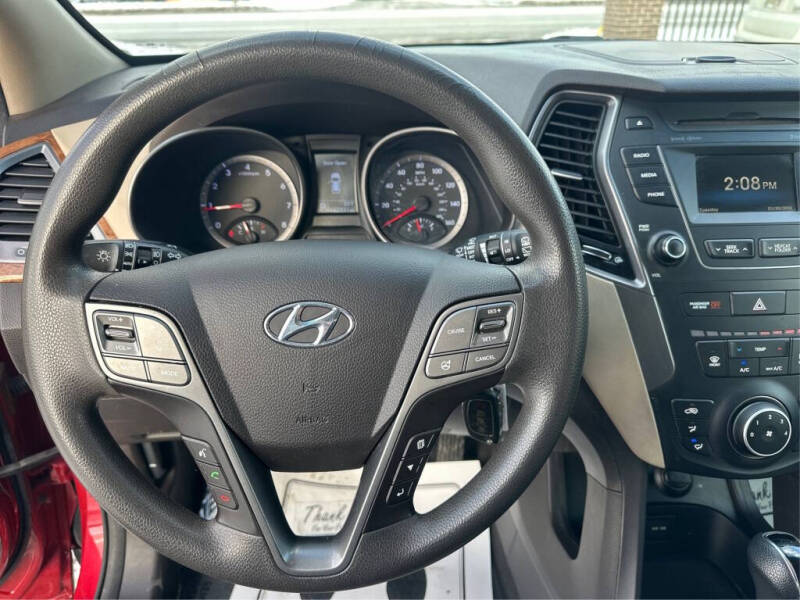 2016 Hyundai Santa Fe SE