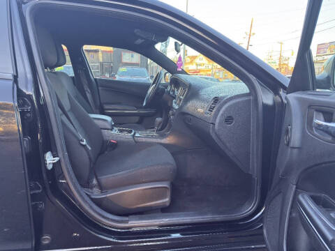 2013 Dodge Charger SE