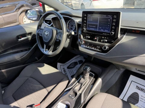 2022 Toyota Corolla Hatchback SE