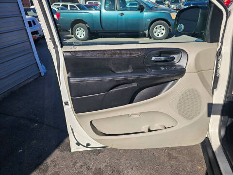 2012 RAM C/V