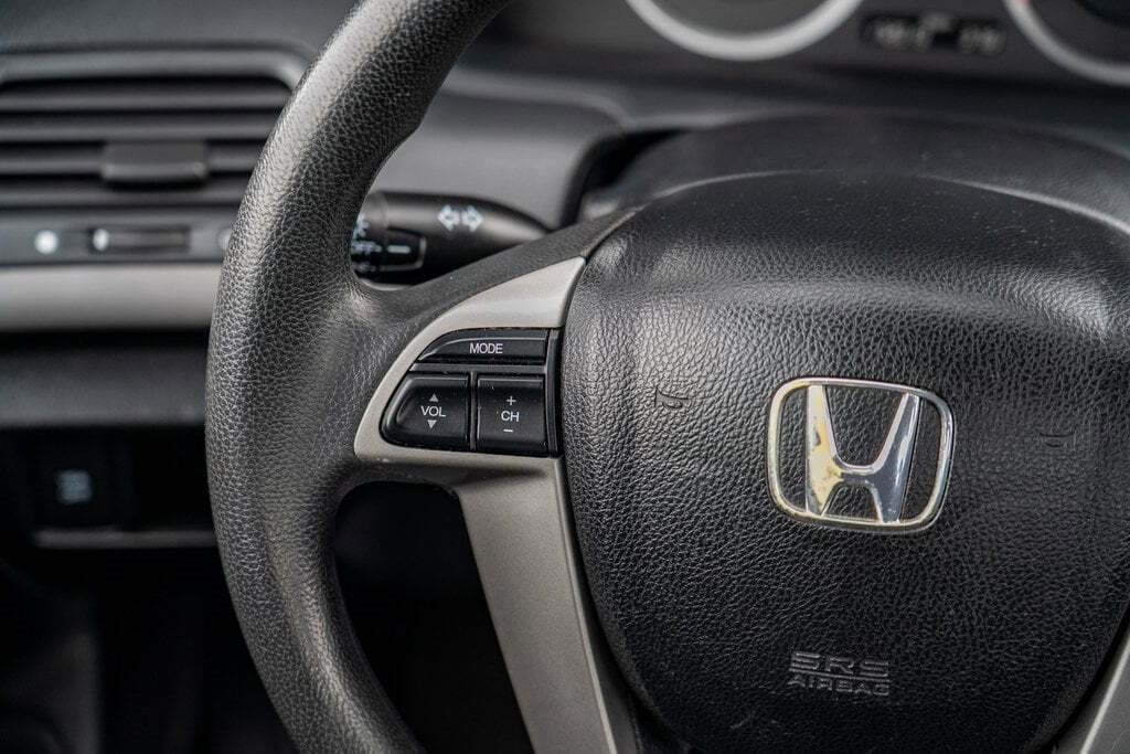 2009 Honda Accord for sale at Auto Destination in Puyallup, WA