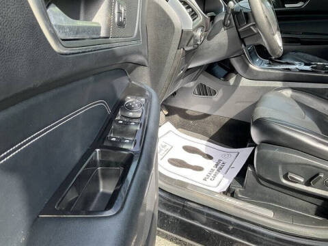 2017 Ford Edge Titanium
