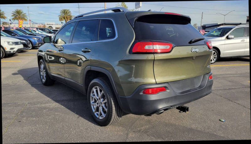 2018 Jeep Cherokee Latitude Plus