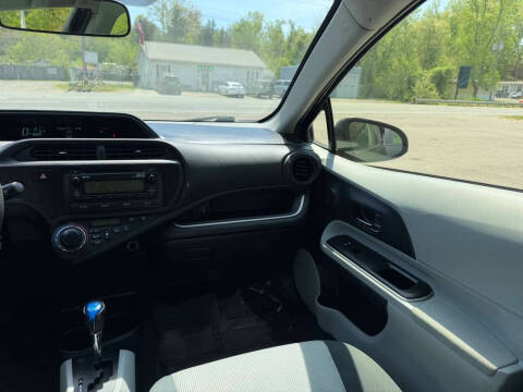 2014 Toyota Prius c