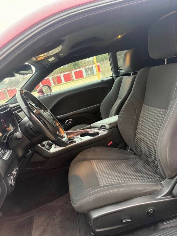 2018 Dodge Challenger SXT