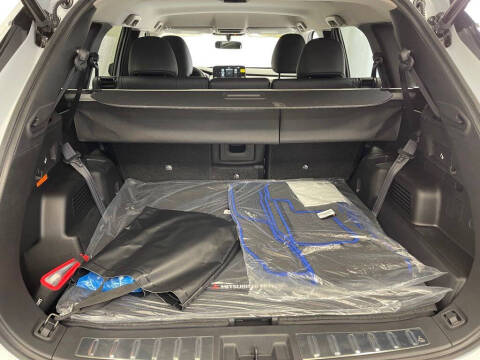 2025 Mitsubishi Outlander PHEV SE