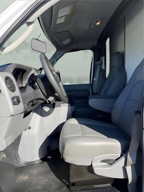 2024 Ford E-Series