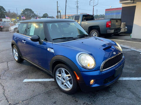 2007 MINI Cooper for sale at TOWN AUTOPLANET LLC in Portsmouth VA