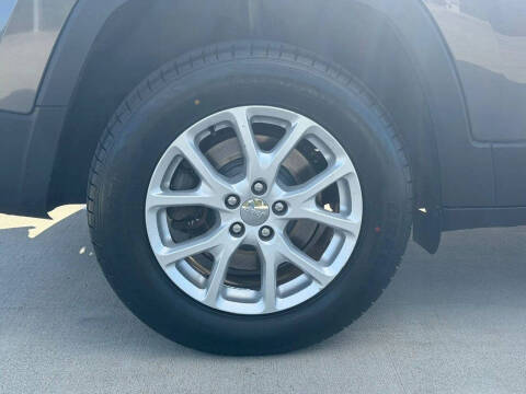 2018 Jeep Cherokee Latitude Plus