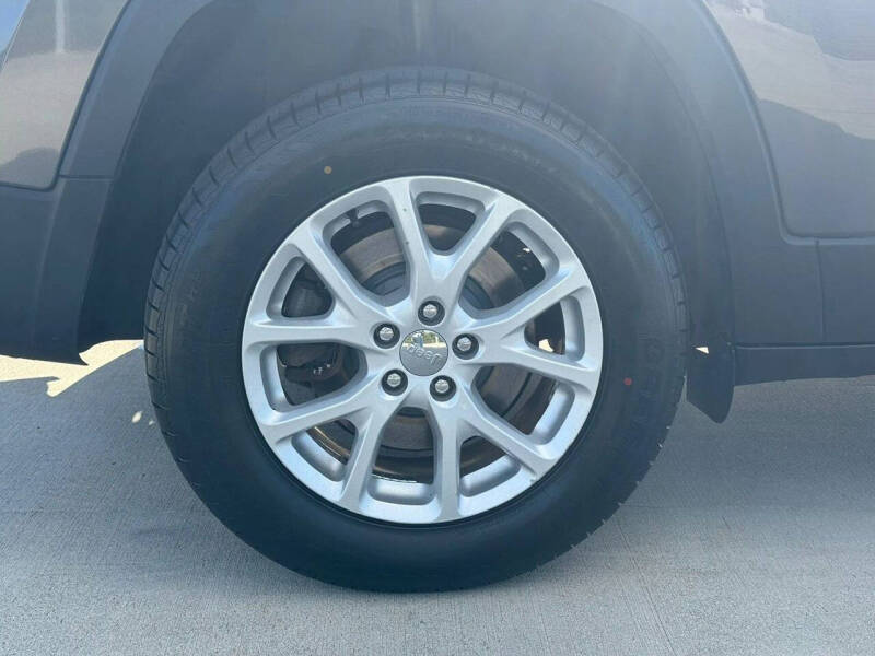 2018 Jeep Cherokee Latitude Plus