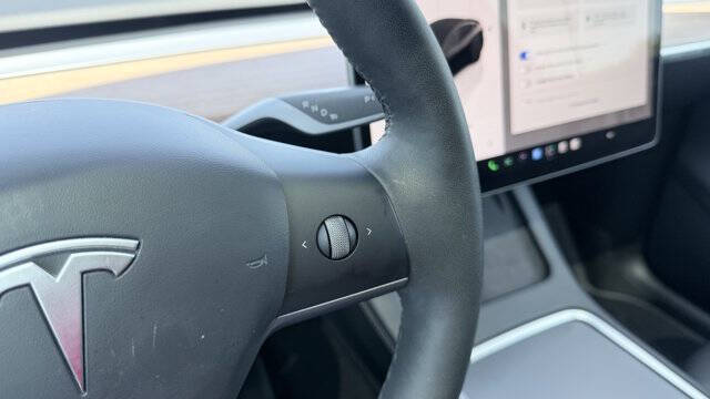 2024 Tesla Model Y Performance