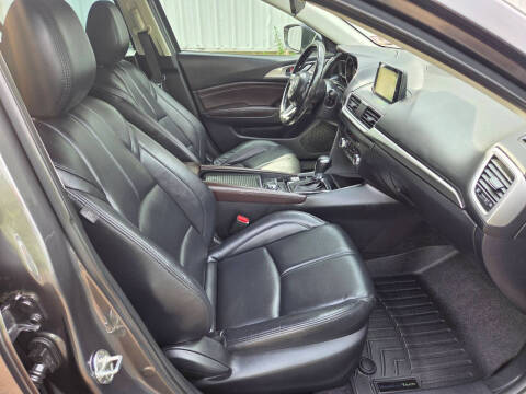 2017 Mazda MAZDA3 Touring