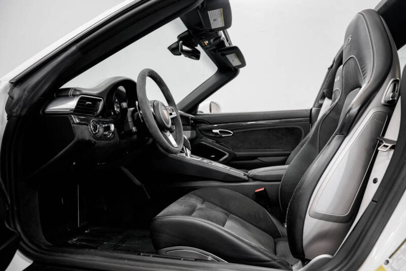 2019 Porsche 911 Targa 4 GTS
