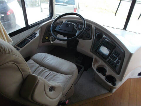 2003 Freightliner XC Chassis