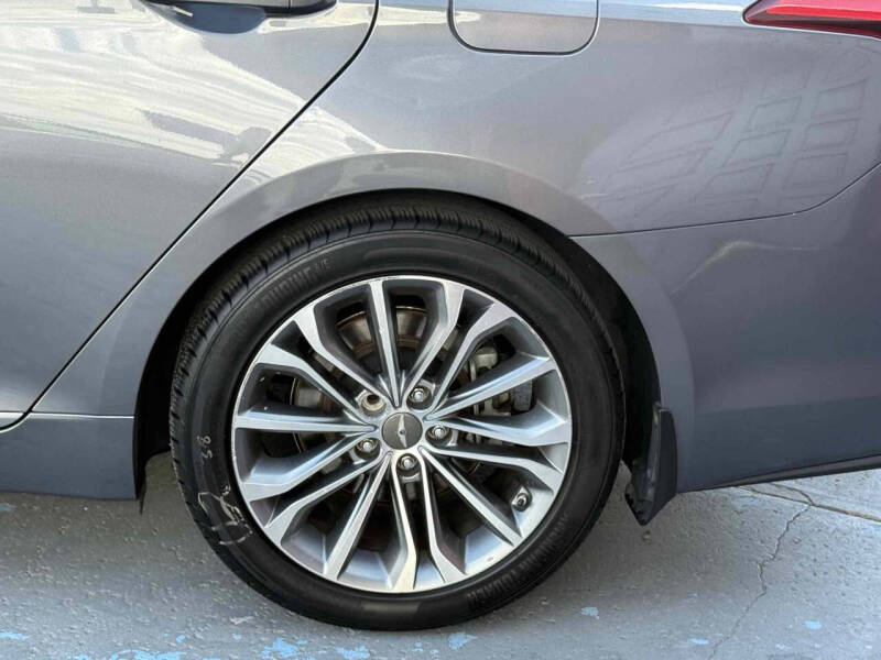 2016 Hyundai Genesis