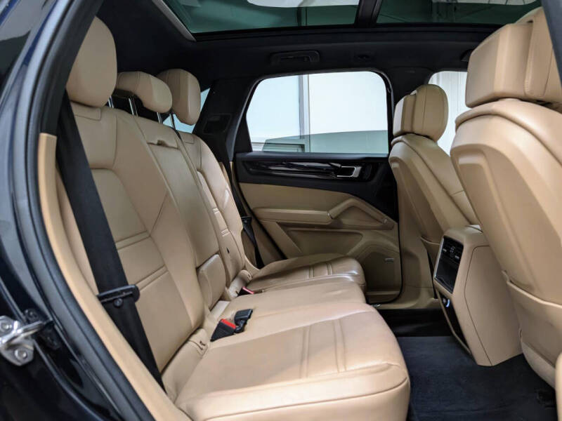 2022 Porsche Cayenne