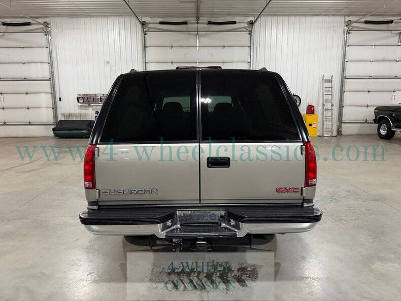 1999 GMC Suburban