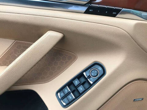 2011 Porsche Panamera 4
