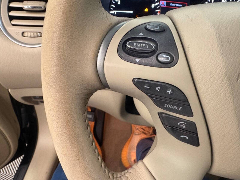 2014 Nissan Pathfinder SL