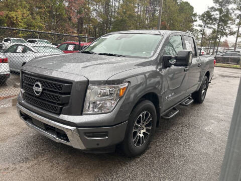 2024 Nissan Titan SV