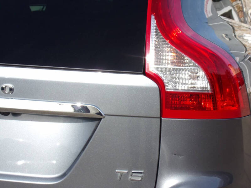 2016 Volvo XC60 T5 Drive-E Premier