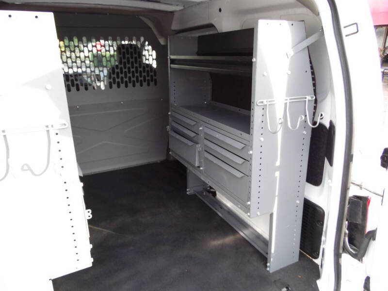 2017 Nissan NV200 SV