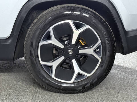 2022 Rivian R1T Adventure