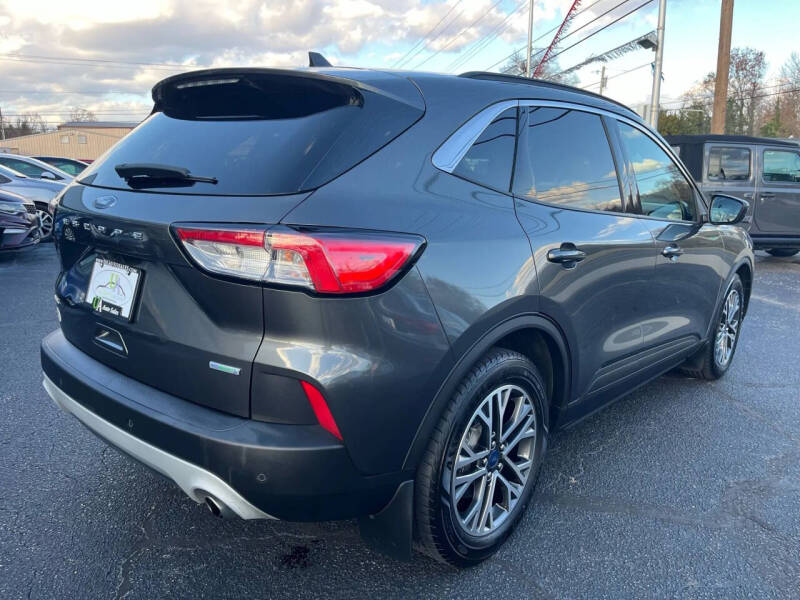 2020 Ford Escape SEL