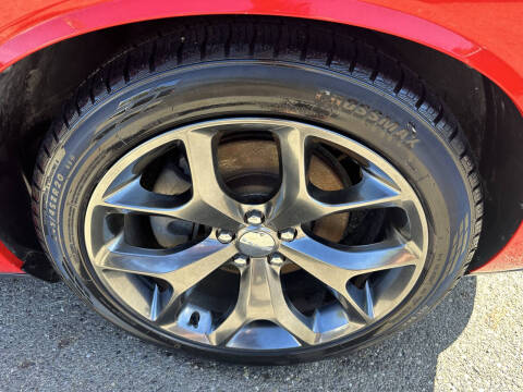 2015 Dodge Challenger SXT Plus