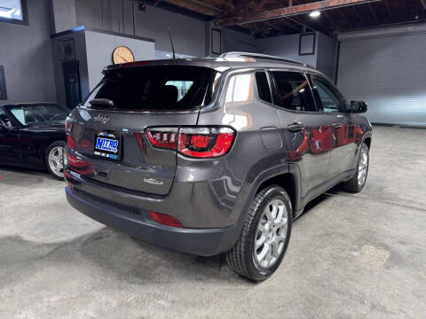 2022 Jeep Compass Latitude Lux