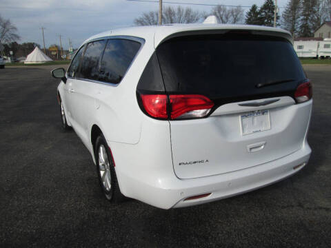 2017 Chrysler Pacifica Touring