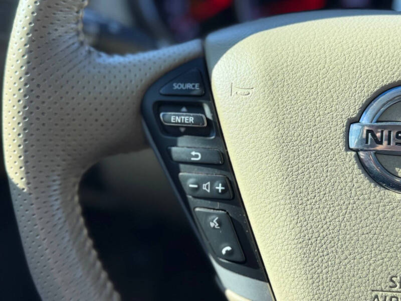 2011 Nissan Murano LE