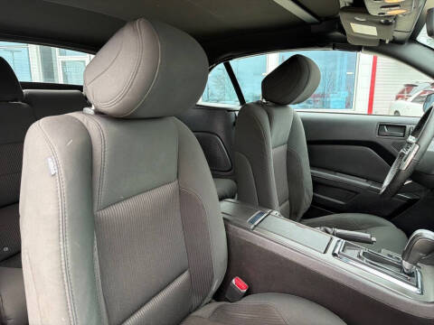 2014 Ford Mustang V6