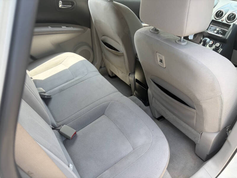 2012 Nissan Rogue S