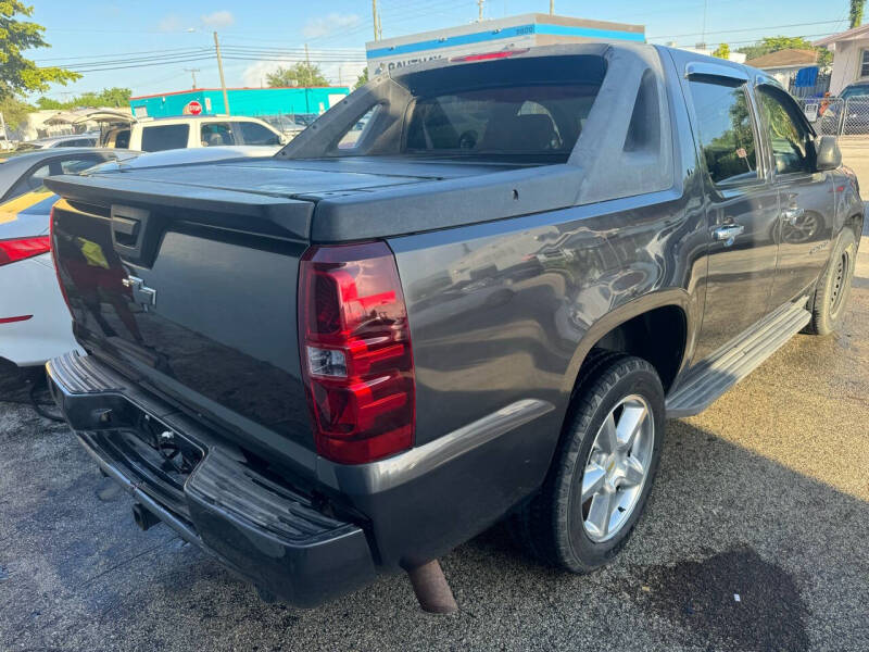 2010 Chevrolet Avalanche LT